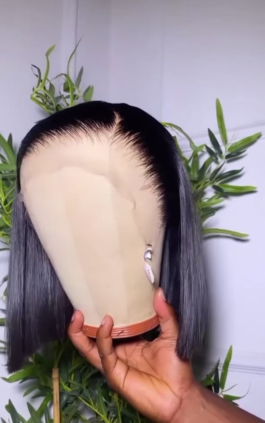Straight Bob Wig (100 % human hair)
